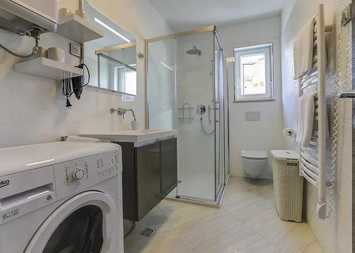 Viras Luxury Apartman *