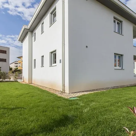 Viras Luxury Apartment