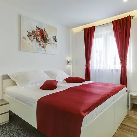 Viras Luxury Apartment