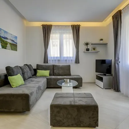 Viras Luxury Apartment