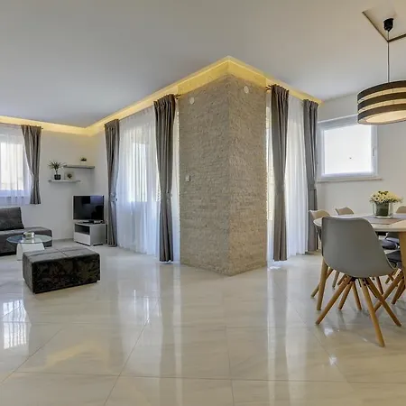 Viras Luxury *